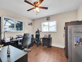 521 NW 93rd Ter, Pembroke Pines FL 33024