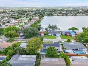 521 NW 93rd Ter, Pembroke Pines FL 33024
