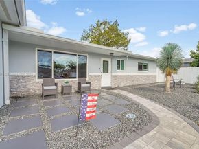 521 NW 93rd Ter, Pembroke Pines FL 33024