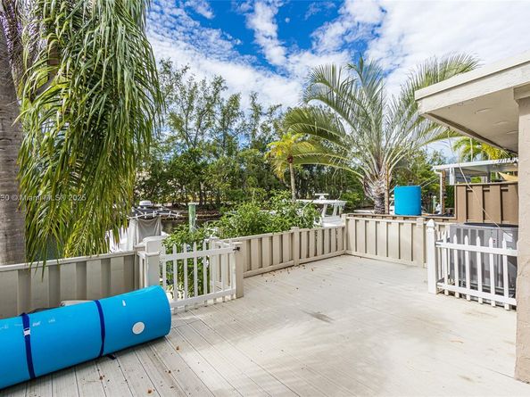3776 NE 166th St 108, North Miami Beach FL 33160