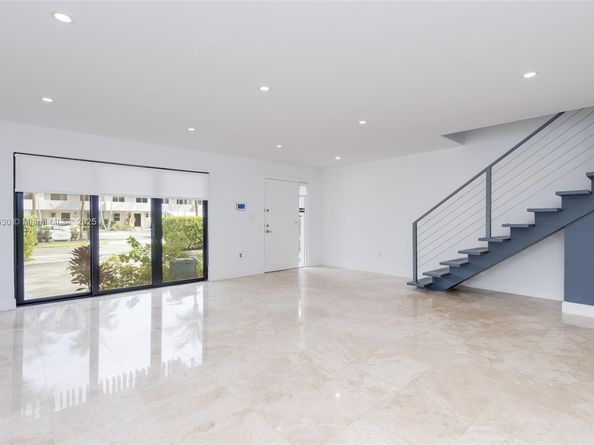 3776 NE 166th St 108, North Miami Beach FL 33160