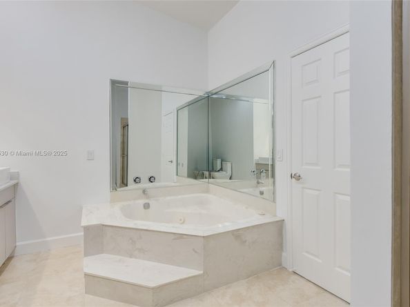 3776 NE 166th St 108, North Miami Beach FL 33160