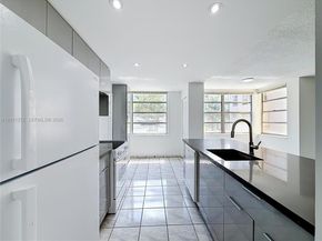 16400 NE 17th Ave 206, North Miami Beach FL 33162