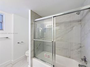 16400 NE 17th Ave 206, North Miami Beach FL 33162