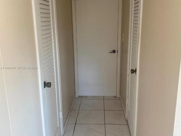 Undisclosed Address #A11966536, Hollywood FL 33020