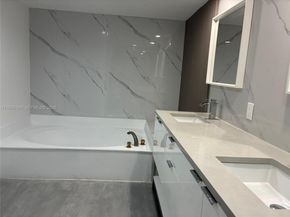 7050 NW 44th St 708, Lauderhill FL 33319