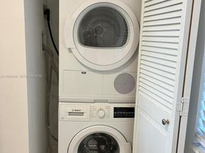 7050 NW 44th St 708, Lauderhill FL 33319