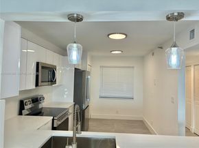 7050 NW 44th St 708, Lauderhill FL 33319