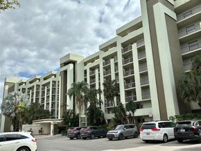 7050 NW 44th St 708, Lauderhill FL 33319