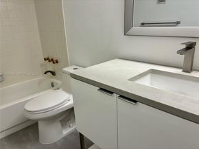 7050 NW 44th St 708, Lauderhill FL 33319