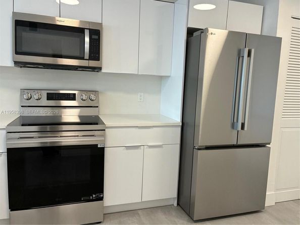 7050 NW 44th St 708, Lauderhill FL 33319