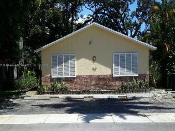 1841 SW 22nd St, Fort Lauderdale FL 33315