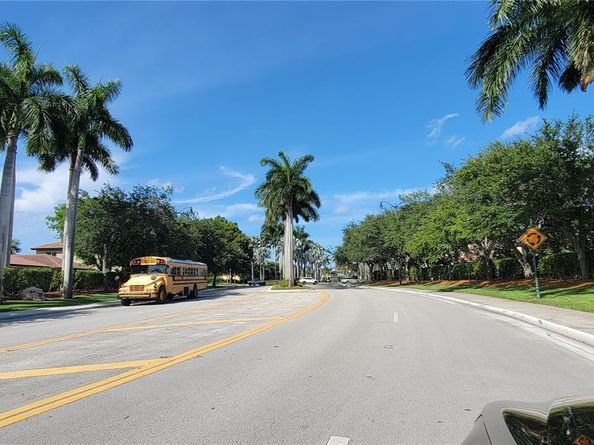 2501 NE 41st Ter, Homestead FL 33033