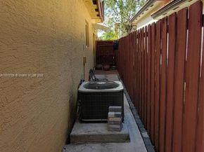 2501 NE 41st Ter, Homestead FL 33033