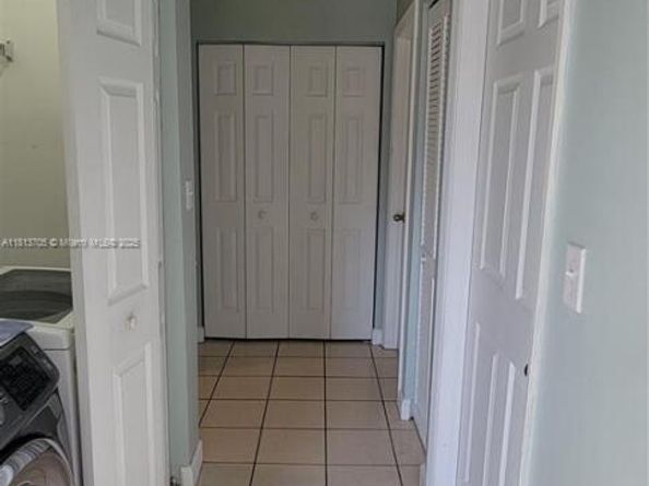 2501 NE 41st Ter, Homestead FL 33033