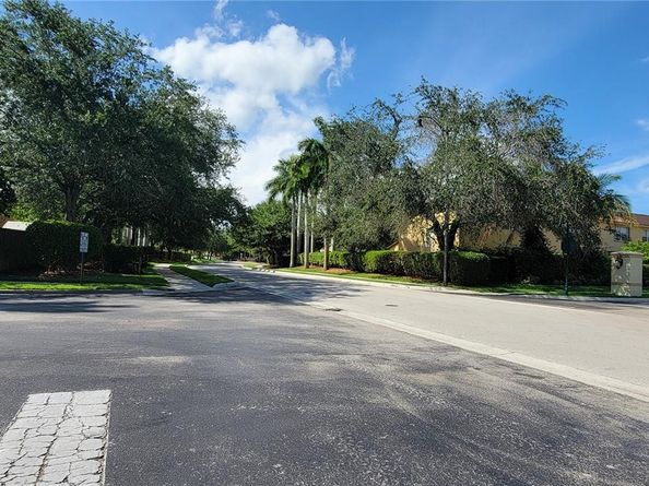 2501 NE 41st Ter, Homestead FL 33033