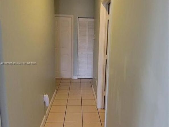 2501 NE 41st Ter, Homestead FL 33033