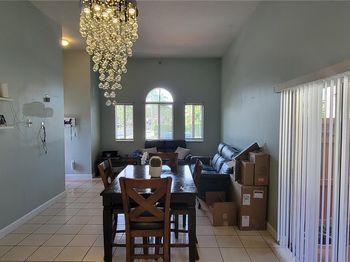2501 NE 41st Ter
