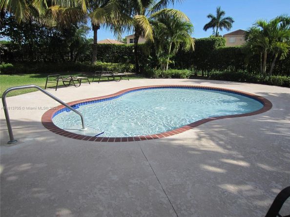 2501 NE 41st Ter, Homestead FL 33033
