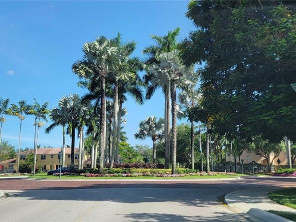 2501 NE 41st Ter, Homestead FL 33033