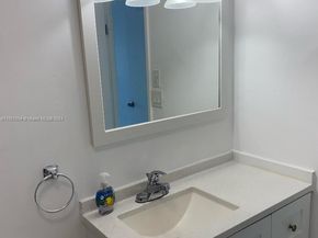 400 Kings Point Dr 328, Sunny Isles Beach FL 33160