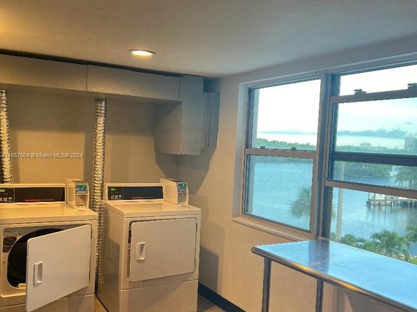 400 Kings Point Dr 328, Sunny Isles Beach FL 33160