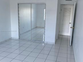 400 Kings Point Dr 328, Sunny Isles Beach FL 33160