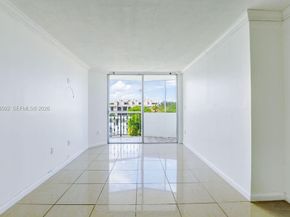 1990 Marseille Dr 402, Miami Beach FL 33141