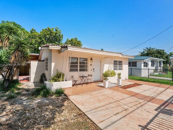 35 SW 50 Ave, Miami FL 33134