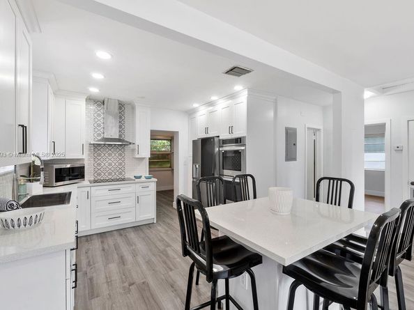 35 SW 50 Ave, Miami FL 33134