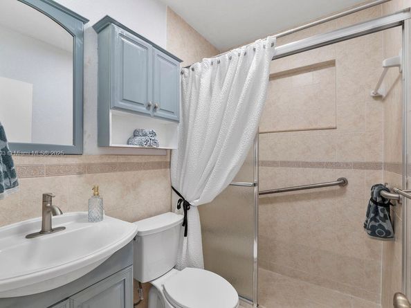 35 SW 50 Ave, Miami FL 33134