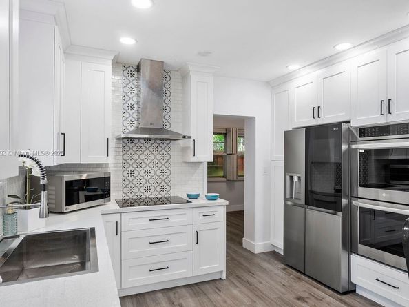 35 SW 50 Ave, Miami FL 33134