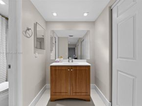 20310 NE 3rd Ct 2, Miami FL 33179