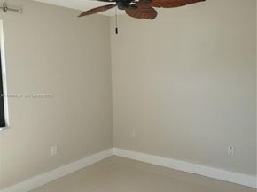 20310 NE 3rd Ct 2, Miami FL 33179