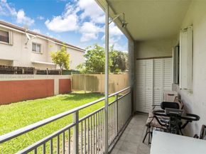 8425 NW 8th St 109, Miami FL 33126