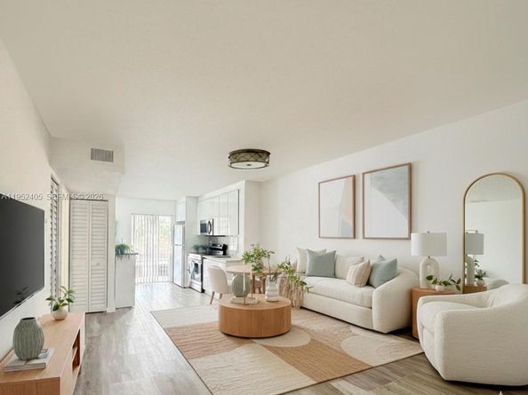 Undisclosed Address #A11952405, Miami FL 33133