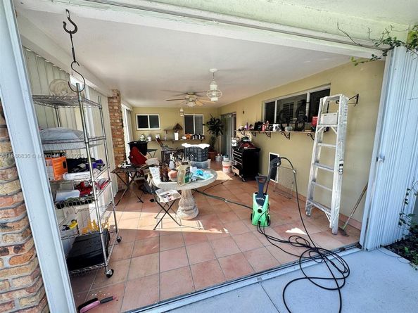 9765 SW 74th St, Miami FL 33173