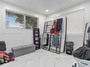 3500 Sutton Rd, West Park FL 33023