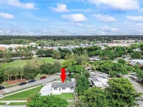 3500 Sutton Rd, West Park FL 33023