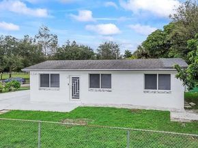 3500 Sutton Rd, West Park FL 33023