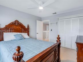 1061 NW 190th Ave, Pembroke Pines FL 33029