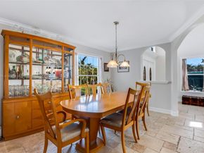 1061 NW 190th Ave, Pembroke Pines FL 33029
