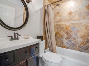 1061 NW 190th Ave, Pembroke Pines FL 33029