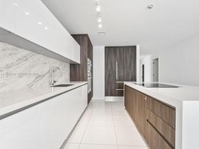 851 NE 1st Ave 4801, Miami FL 33132