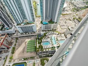 851 NE 1st Ave 4801, Miami FL 33132