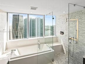 851 NE 1st Ave 4801, Miami FL 33132