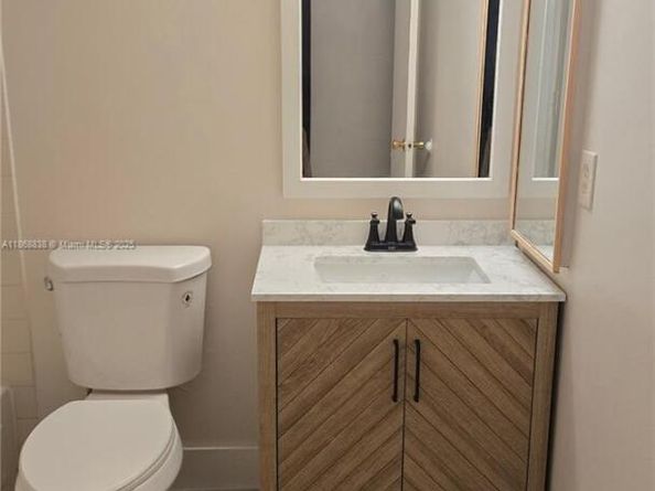 8851 Wiles Rd 103, Coral Springs FL 33067