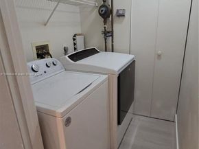 8851 Wiles Rd 103, Coral Springs FL 33067