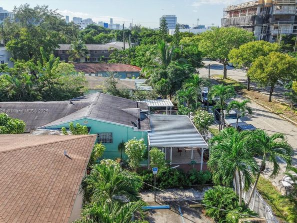 3421 NW 5th Ave, Miami FL 33127