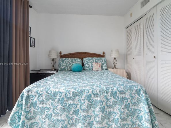 2075 SW 122nd Ave 306, Miami FL 33175